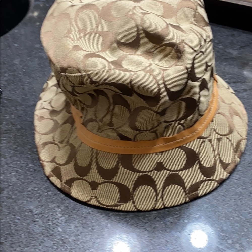Coach hat